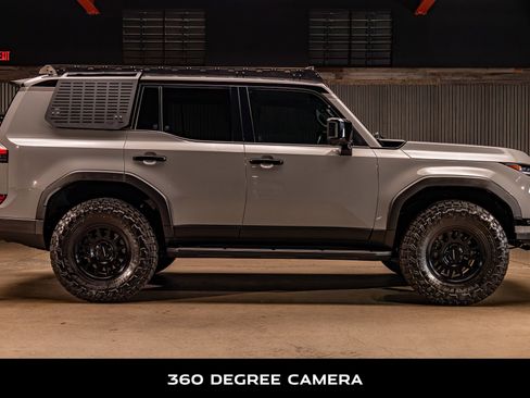 Used 2024 Lexus GX 550 image 10