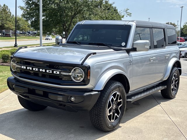 Used 2023 Ford Bronco Outer Banks AWD/4WD image 10