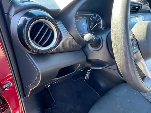 Used 2020 Nissan Kicks SV FWD image 23