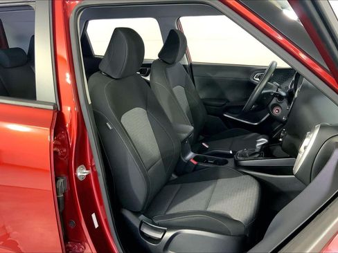 Used 2020 Kia Soul S FWD image 7