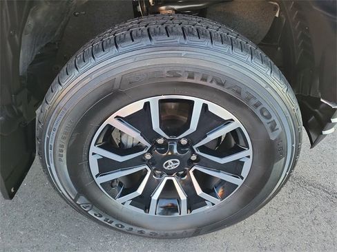 Used 2023 Toyota Tacoma TRD Sport image 9