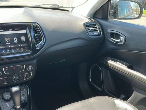 Used 2020 Jeep Compass Limited AWD/4WD image 23