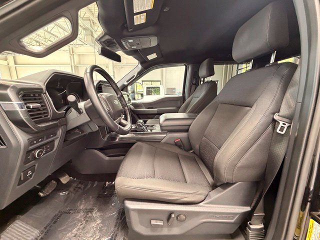 Used 2022 Ford F150 XLT w/ Equipment Group 302A High AWD/4WD image 26