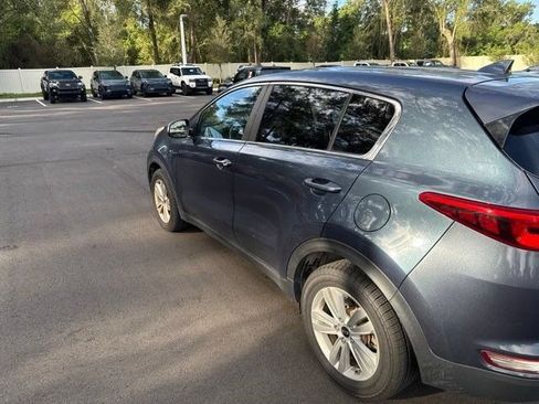 Used 2017 Kia Sportage LX AWD/4WD image 10
