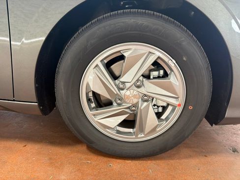 New 2026 Hyundai Elantra SE FWD image 10
