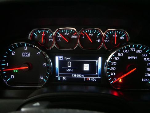 Used 2018 Chevrolet Silverado 1500 High Country image 33