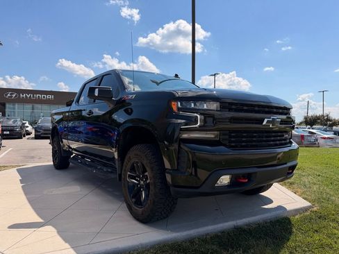 Used 2021 Chevrolet Silverado 1500 LT Trail Boss w/ Convenience Package II AWD/4WD image 11