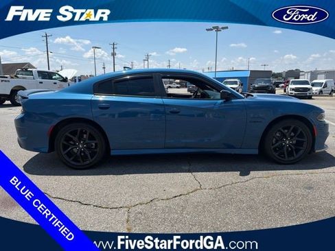 Used 2022 Dodge Charger R/T w/ Plus Group RWD image 2