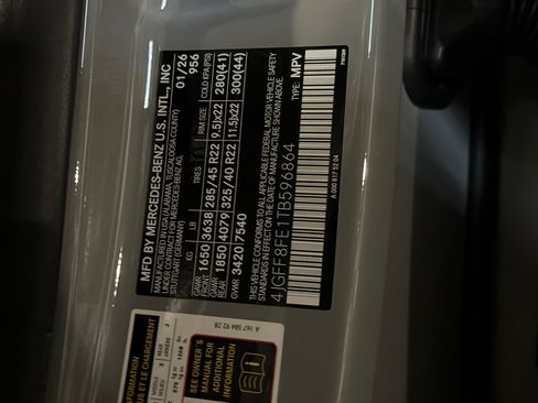 New 2026 Mercedes-Benz GLS 580 4MATIC image 29