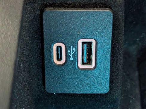 Used 2020 Lincoln Navigator Black Label w/ Cargo Convenience Package image 17