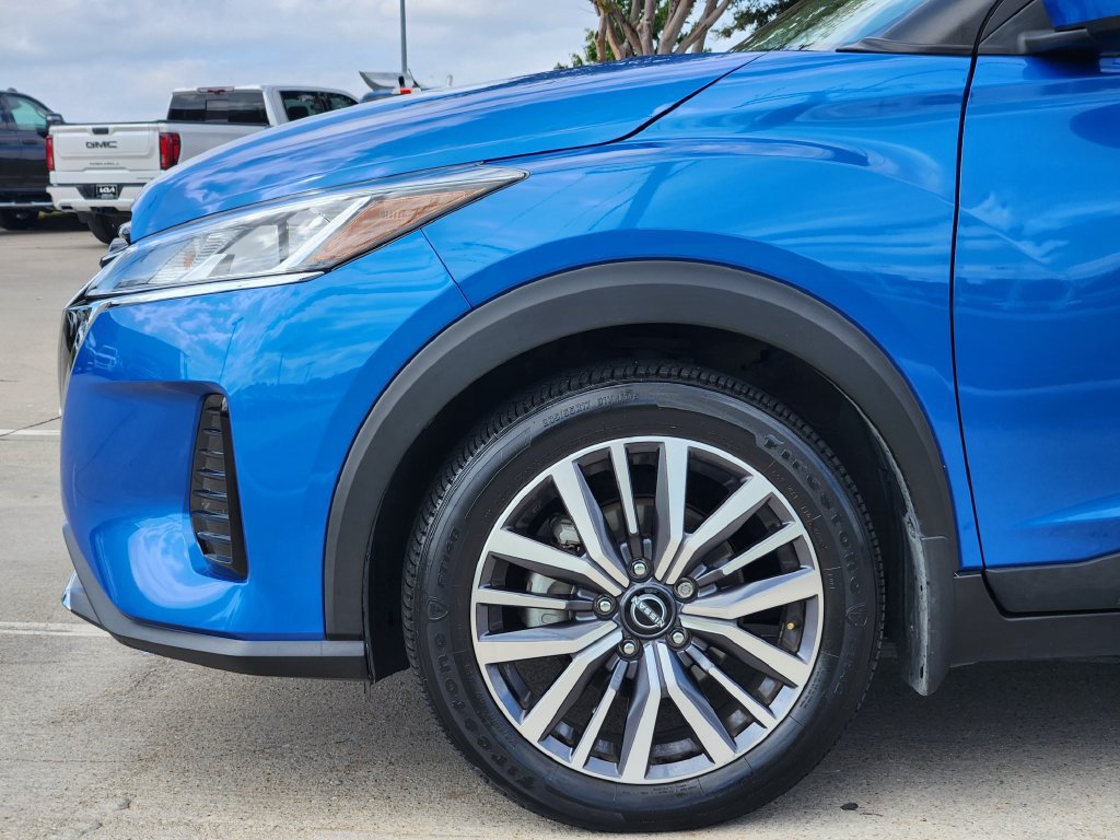 Used 2024 Nissan Kicks SV FWD image 14