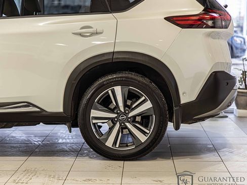 Used 2022 Nissan Rogue Platinum w/ Head-Up Display Package image 8