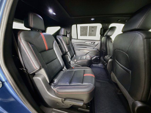 Used 2024 Chevrolet Traverse RS AWD/4WD image 30