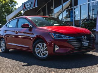 Used 2020 Hyundai Elantra SE FWD video 1