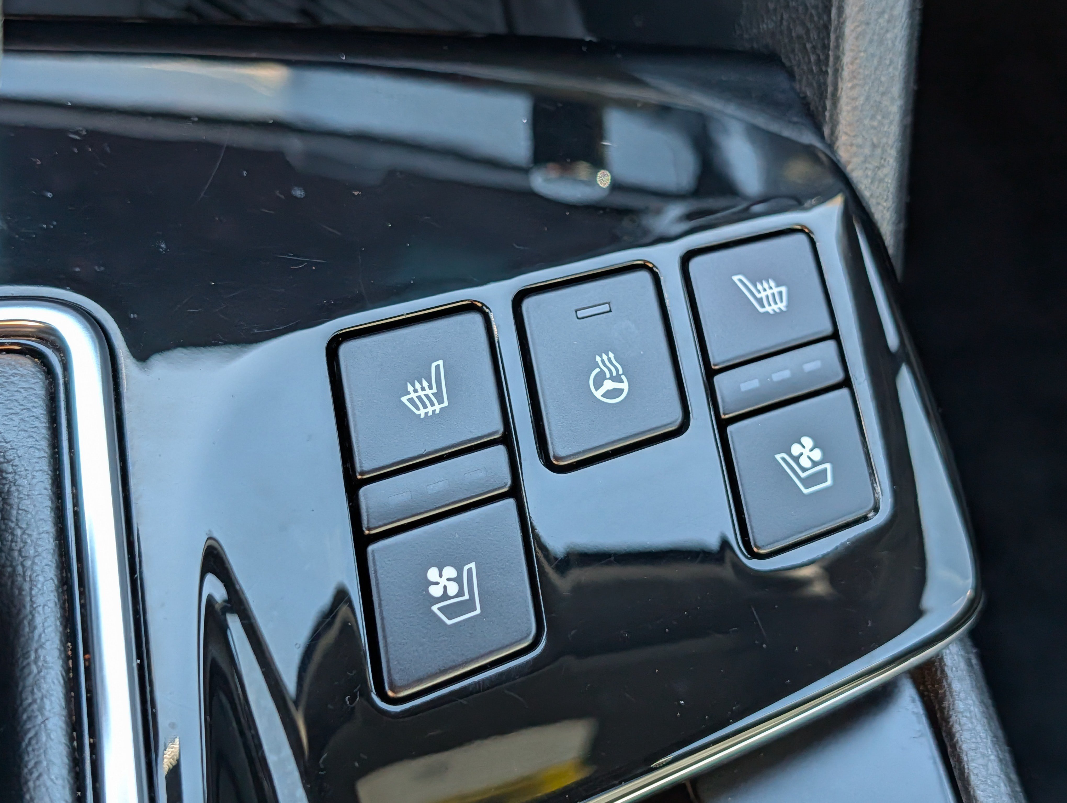 Certified 2025 Kia Sportage X-Pro Prestige AWD/4WD image 28