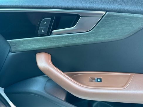 Used 2021 Audi A4 2.0T Premium w/ Convenience Package image 20