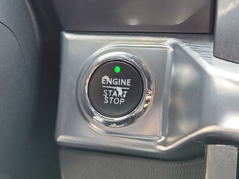 Used 2022 Ford F150 Lariat AWD/4WD image 33