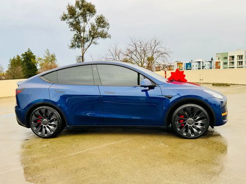 Used 2023 Tesla Model Y Performance AWD/4WD image 44