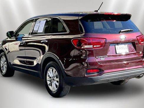 Used 2020 Kia Sorento LX AWD/4WD image 4
