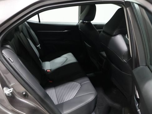 Used 2023 Toyota Camry SE image 20