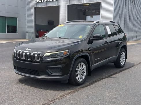 Used 2020 Jeep Cherokee Latitude FWD image 7