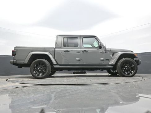Used 2022 Jeep Gladiator Overland image 57