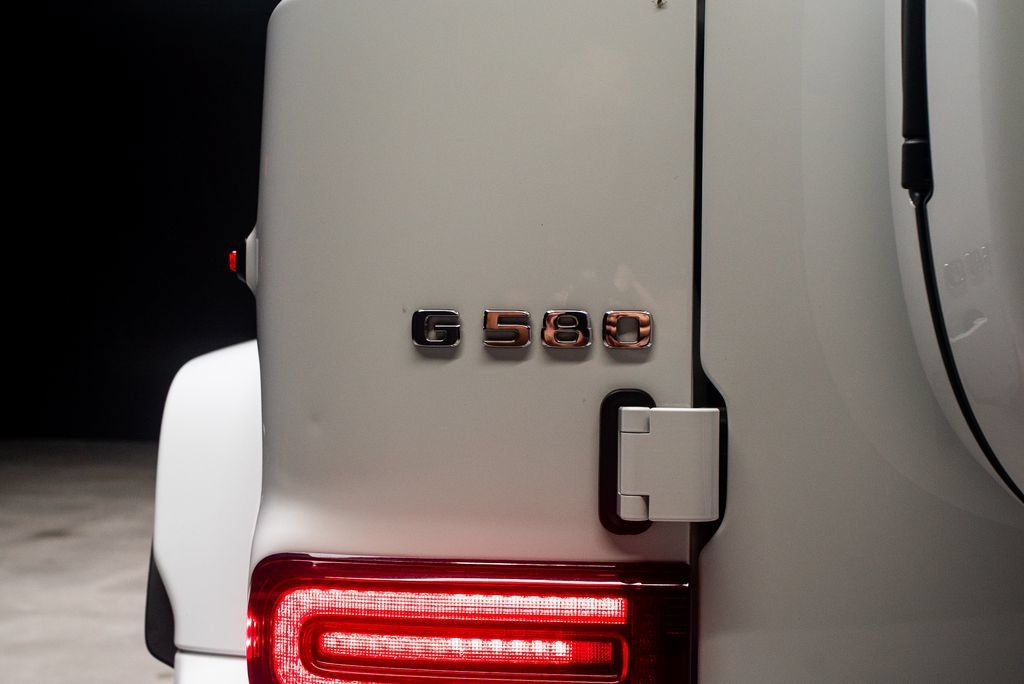 Used 2025 Mercedes-Benz G 580 w/ EQ Technology image 24