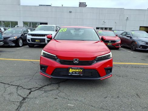 Used 2023 Honda Civic Touring image 2