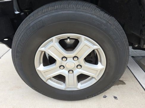 Used 2021 Jeep Wrangler Unlimited Sport image 11