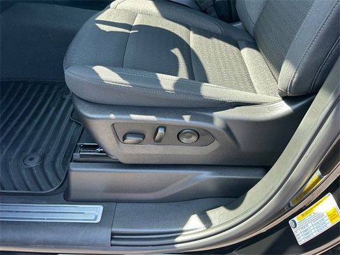 Used 2025 GMC Sierra 1500 Elevation image 21