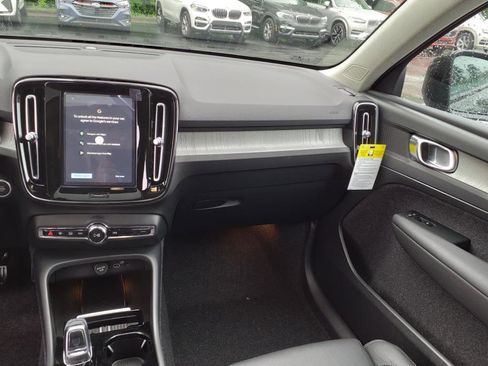 New 2025 Volvo XC40 B5 Plus w/ Climate Package image 14