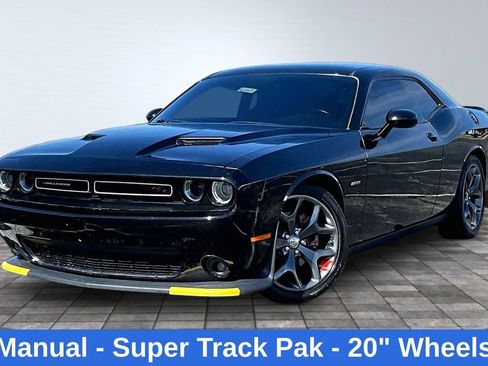 Used 2015 Dodge Challenger R/T w/ Quick Order Package 22B R/T RWD image 1
