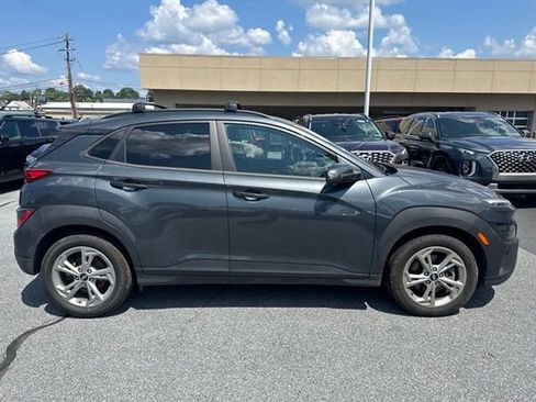 Used 2023 Hyundai Kona SEL AWD/4WD image 2
