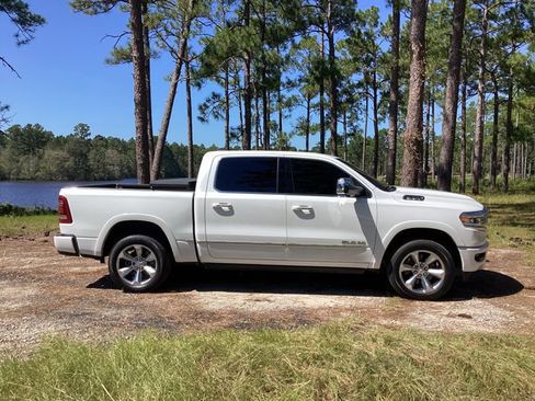 Used 2019 RAM 1500 Limited image 3