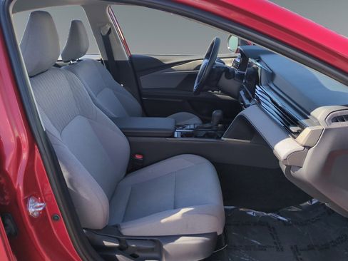 Used 2025 Toyota Camry LE image 15