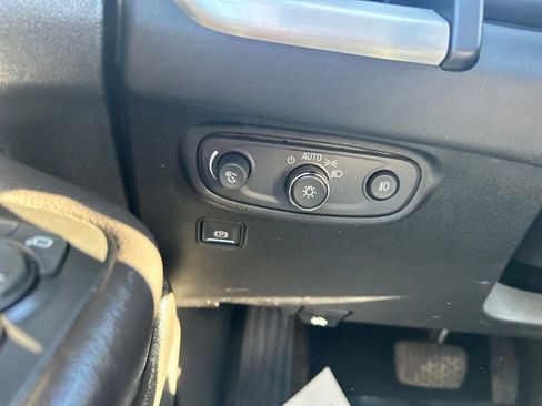 Used 2019 GMC Terrain SLT w/ Preferred Package AWD/4WD image 33
