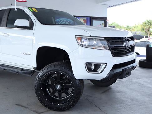 Used 2018 Chevrolet Colorado LT w/ LT Convenience Package RWD image 2