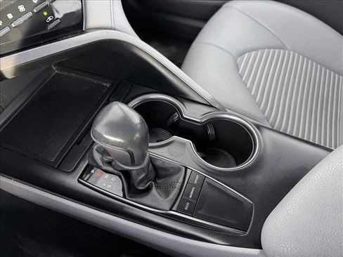 Used 2023 Toyota Camry SE image 16