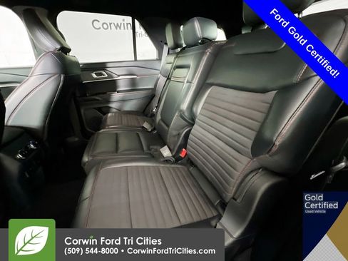 Certified 2025 Ford Explorer ST-Line w/ ST-Line Street Pack image 30