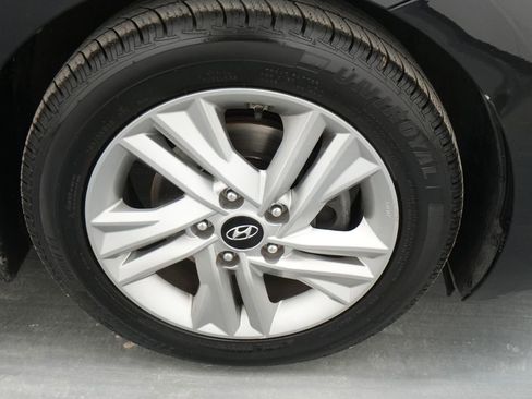 Used 2020 Hyundai Elantra SEL FWD image 10