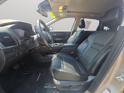 Used 2023 Nissan Rogue Platinum w/ Platinum Premium Package AWD/4WD image 10