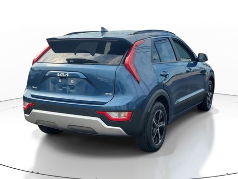 Used 2024 Kia Niro EX FWD image 6