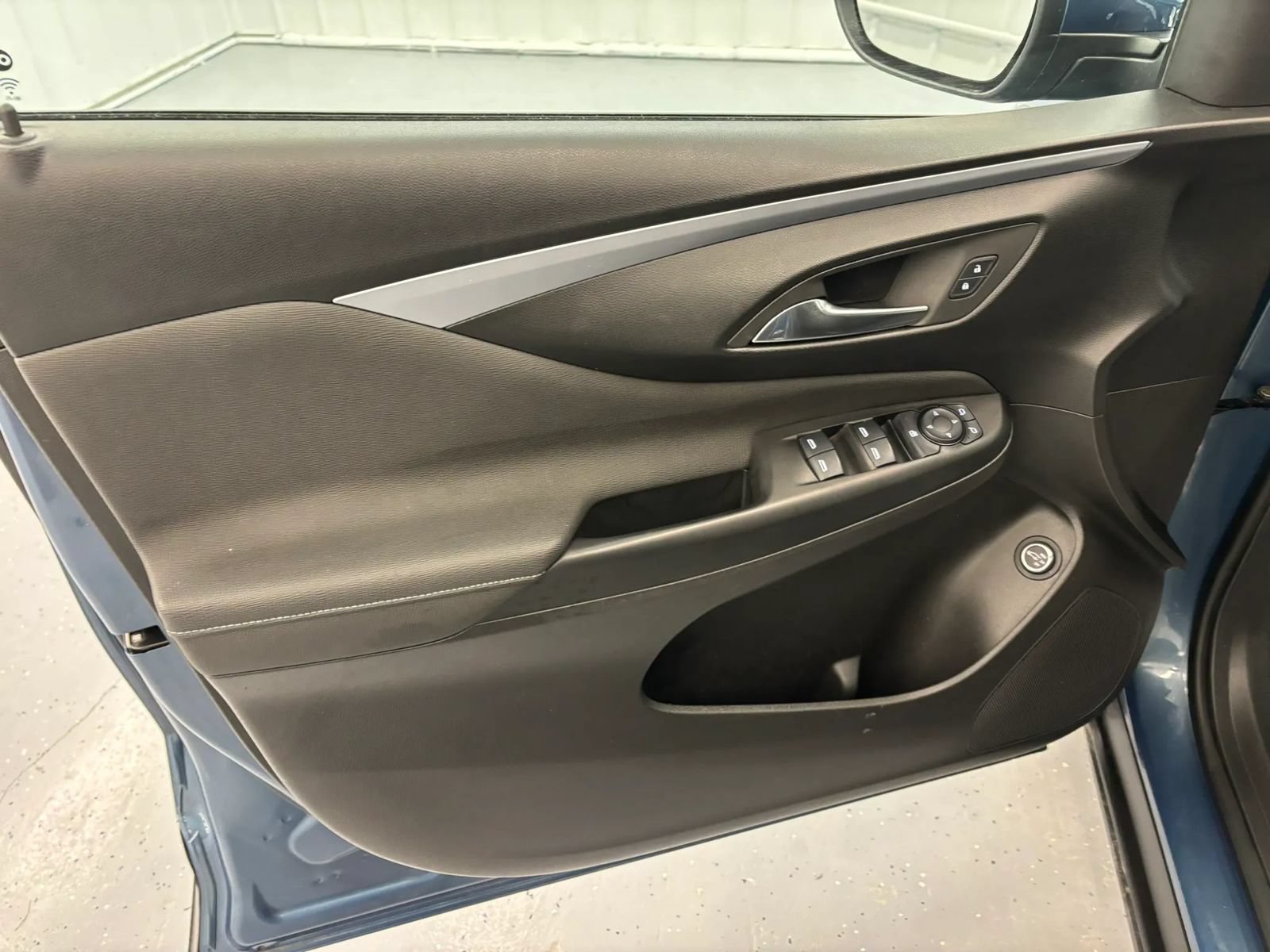 Used 2024 Buick Envista Preferred w/ Convenience I Package FWD image 37