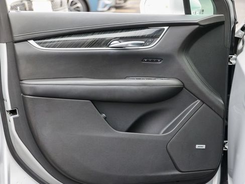 Used 2020 Cadillac XT6 Premium Luxury FWD image 4
