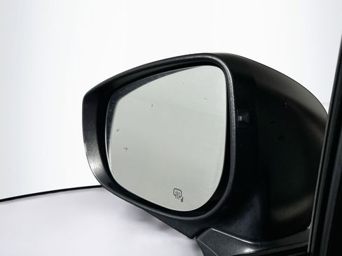 Used 2025 Subaru Ascent Premium image 16