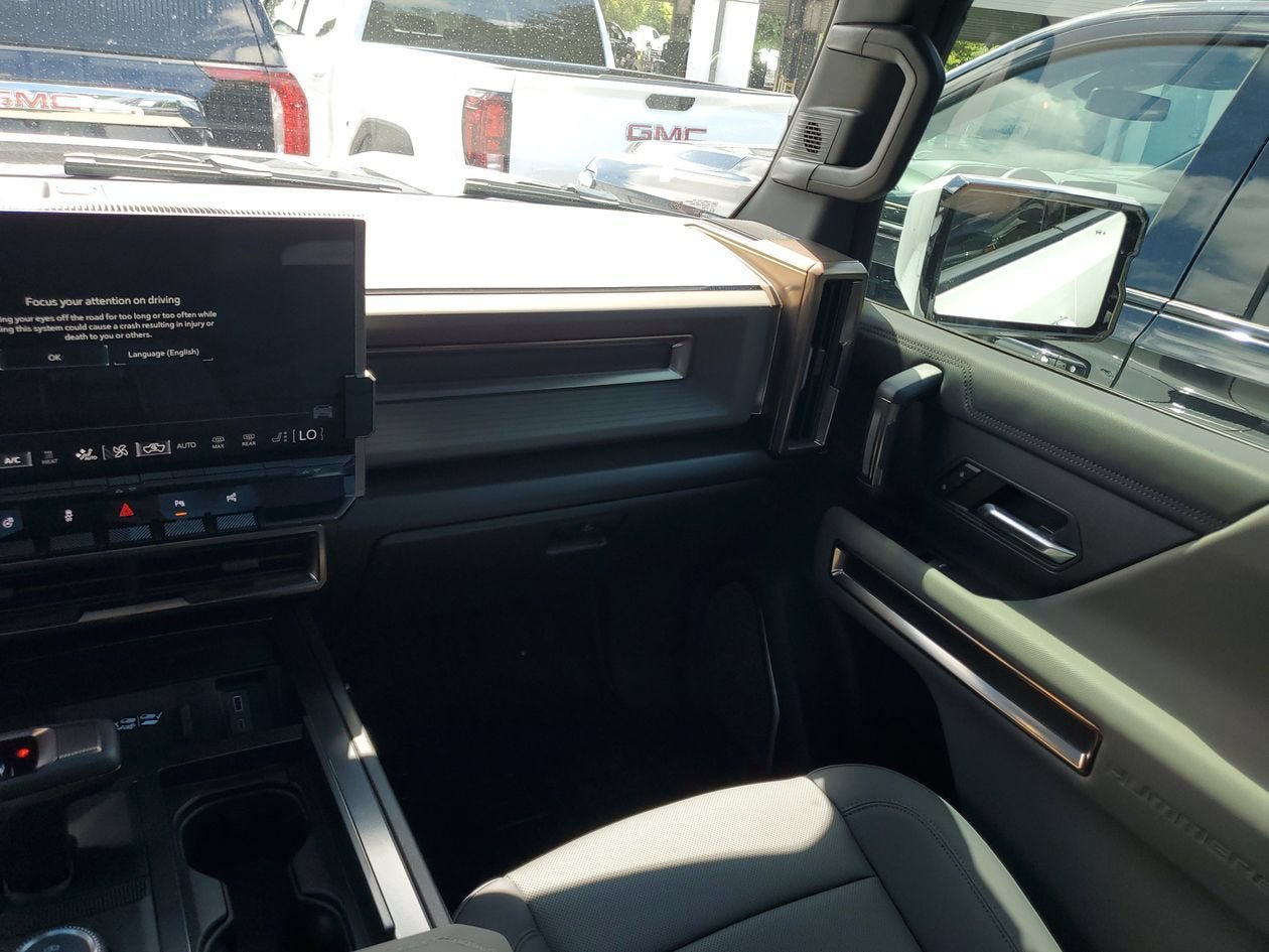 New 2025 GMC Hummer EV 3X AWD/4WD image 16