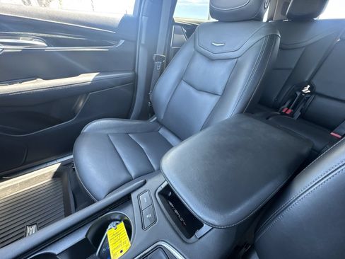 Certified 2021 Cadillac XT5 Premium Luxury AWD/4WD image 21
