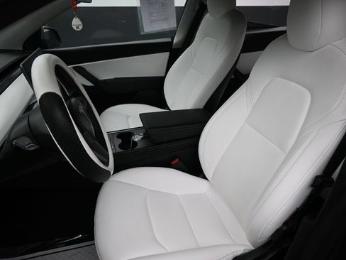 Used 2022 Tesla Model Y Performance AWD/4WD image 21