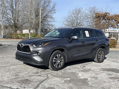 Used 2024 Toyota Highlander XLE