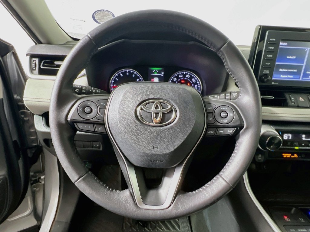 Used 2022 Toyota RAV4 XLE Premium FWD image 17